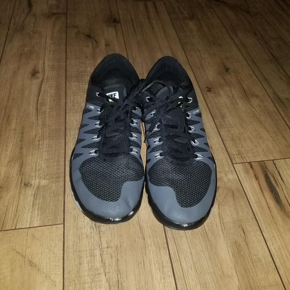 Nike Flywire Shoee